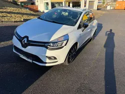 Weiß Gebraucht 2018 Renault Clio GrandTour Bose Edition Kombi | 7.999 € (Fairer Preis)