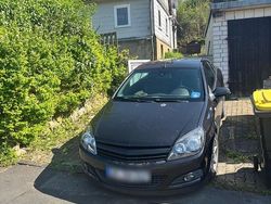 Schwarz Gebraucht 2007 Opel Astra Cabriolet Cabrio | 2.100 € (Etwas zu teuer)