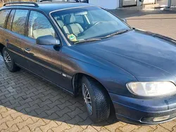 Blau Gebraucht 2001 Opel Omega Kombi | 990 € (Superpreis)