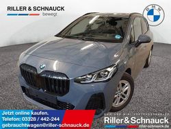 Grau Gebraucht 2025 BMW 220 M Sport Van / Kleinbus | 33.950 € (Fairer Preis)