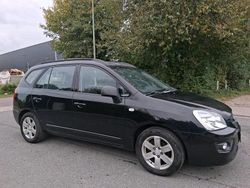 Schwarz Gebraucht 2010 Kia Carens Van / Kleinbus | 2.990 € (Fairer Preis)