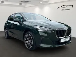 Grün Gebraucht 2023 BMW 218 Active Tourer Performance Van / Kleinbus | 32.890 € (Teuer)