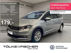 Silber Gebraucht 2024 VW Touran Comfortline Van / Kleinbus | 33.981 € (Fairer Preis)