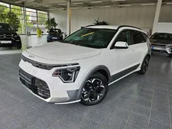 Snow white pearl Neu 2024 Kia e-Niro Inspiration SUV | 46.950 € (Teuer)