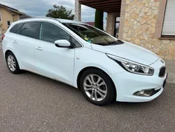 Weiß Gebraucht 2013 Kia Ceed 2 Kombi | 5.490 € (Superpreis)
