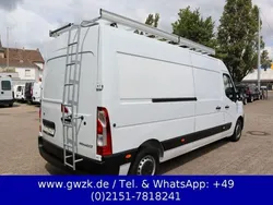 Weiss Gebraucht 2023 Renault Master Van | 29.950 € (Teuer)