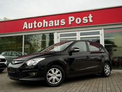 Schwarz Gebraucht 2012 Hyundai i30 Classic Limousine | 5.999 € (Fairer Preis)