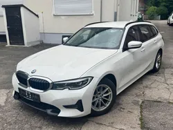 Weiß Gebraucht 2022 BMW 320 Sport Line Limousine | 17.990 € (Superpreis)