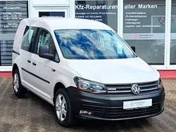 Weiß Gebraucht 2017 VW Caddy Van / Kleinbus | 10.696 € (Fairer Preis)