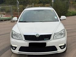 Weiß Gebraucht 2012 Skoda Octavia RS Kombi | 5.300 € (Superpreis)