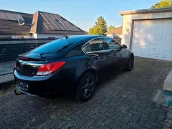 Schwarz Gebraucht 2009 Opel Insignia Limousine | 2.600 € (Superpreis)