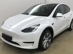 Weiß Gebraucht 2023 Tesla Model Y Standard Range SUV | 32.749 € (Fairer Preis)