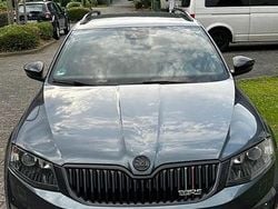 Grau Gebraucht 2015 Skoda Octavia RS Kombi | 10.200 € (Guter Preis)
