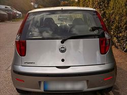 Grau Gebraucht 2005 Fiat Punto Kleinwagen | 1.400 € (Fairer Preis)