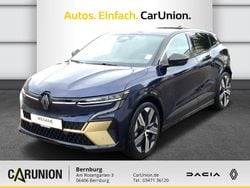 Nachtblau metallic, black pearlschwarz metallic Gebraucht 2024 Renault Megane E-Tech Limousine | 29.895 € (Superpreis)