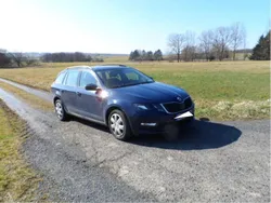 Blau Gebraucht 2017 Skoda Octavia Kombi | 7.900 € (Guter Preis)