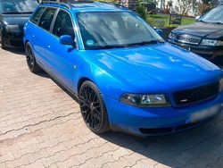 Blau Gebraucht 1997 Audi A4 Basis Kombi | 2.000 € (Teuer)