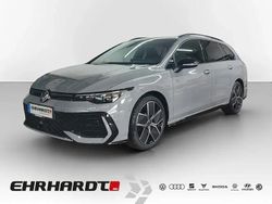 Grau Neu 2025 VW Golf VIII R-line Kombi | 42.789 € (Teuer)