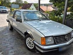 Silber Gebraucht 1981 Opel Senator Limousine | 3.600 €