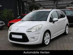 Weiß Gebraucht 2011 Citroën C3 Tendance Kleinwagen | 2.990 € (Teuer)