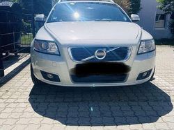 Rot Gebraucht 2010 Volvo V50 Business Edition Kombi | 6.850 € (Fairer Preis)