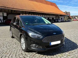 Schwarz Gebraucht 2016 Ford S-MAX Titanium Van / Kleinbus | 9.999 € (Superpreis)