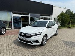 Weiß Neu 2025 Dacia Sandero Essentiel Kleinwagen | 13.799 € (Guter Preis)