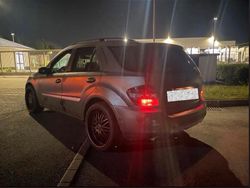 Andere farben Gebraucht 2007 Mercedes ML500 AMG SUV | 10.000 €