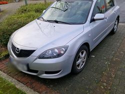 Grau Gebraucht 2005 Mazda 3 Limousine | 2.300 € (Fairer Preis)