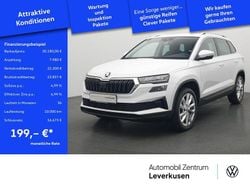 Weiss / moonweiß perleffekt (metallic) Gebraucht 2024 Skoda Karoq Selection SUV | 30.180 € (Guter Preis)