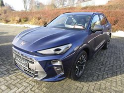 Cosmos blau Gebraucht 2025 Cupra Terramar SUV | 35.990 € (Guter Preis)