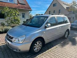 Silber Gebraucht 2006 Kia Carnival Van / Kleinbus | 450 € (Guter Preis)