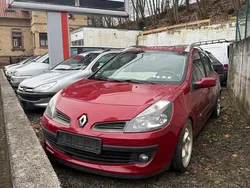 Rot Gebraucht 2008 Renault Clio GrandTour Kombi | 3.649 € (Teuer)