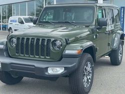 Grün Gebraucht 2023 Jeep Wrangler Sahara SUV | 74.970 €