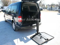 Blau Gebraucht 2012 VW Caddy Maxi Van / Kleinbus | 14.995 €