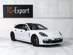 Grau Gebraucht 2021 Porsche Panamera Turbo S Sport Turismo Limousine | 127.595 € (Etwas zu teuer)