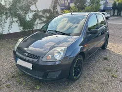 Grau Gebraucht 2007 Ford Fiesta Fun X Kleinwagen | 1.800 € (Fairer Preis)