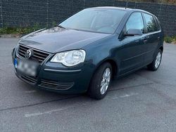 Grau Gebraucht 2006 VW Polo Kleinwagen | 1.990 € (Fairer Preis)