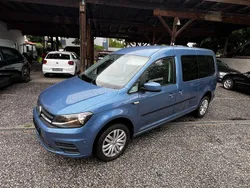 Blau Gebraucht 2018 VW Caddy Maxi Van / Kleinbus | 22.600 € (Fairer Preis)