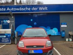 Orange Gebraucht 2006 Ford Fiesta Kleinwagen | 2.600 € (Etwas zu teuer)