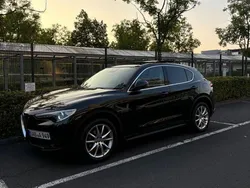Schwarz Gebraucht 2017 Alfa Romeo Stelvio Super SUV | 22.999 € (Guter Preis)