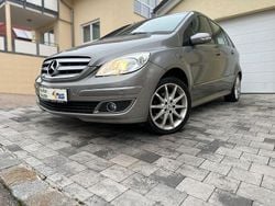 Grau Gebraucht 2008 Mercedes 200 Limousine | 3.999 € (Superpreis)