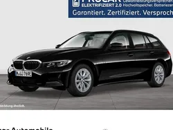 Schwarz Gebraucht 2021 BMW 320 Advantage Kombi | 27.870 € (Fairer Preis)