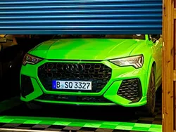 Grün Gebraucht 2020 Audi RS Q3 Sportback Ambiente SUV | 51.490 € (Fairer Preis)