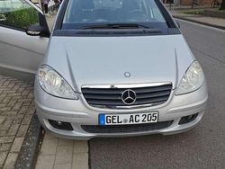 Grau Gebraucht 2004 Mercedes A170 Kleinwagen | 2.200 € (Fairer Preis)