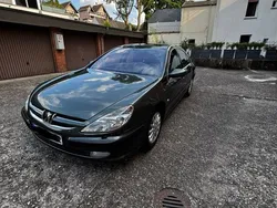 Grau Gebraucht 2003 Peugeot 607 Limousine | 4.999 € (Teuer)