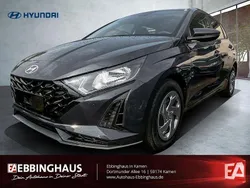 Grau Neu 2025 Hyundai i20 Select Kleinwagen | 22.820 € (Etwas zu teuer)