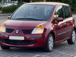 Rot Gebraucht 2005 Renault Modus Dynamique Van / Kleinbus | 3.400 € (Etwas zu teuer)
