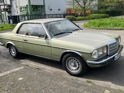 Grün Gebraucht 1981 Mercedes 230 Coupé | 5.500 €