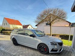 Grau Gebraucht 2019 Skoda Octavia RS Kombi | 20.899 € (Fairer Preis)